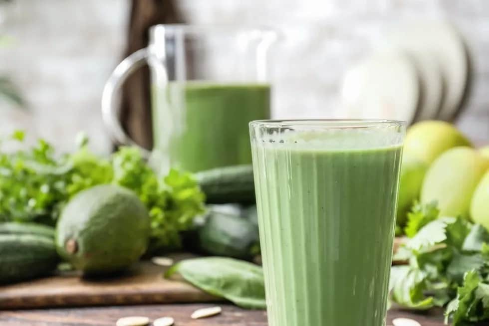 Przepisy na koktajle sirtfood: Schudnij i zyskaj energię!